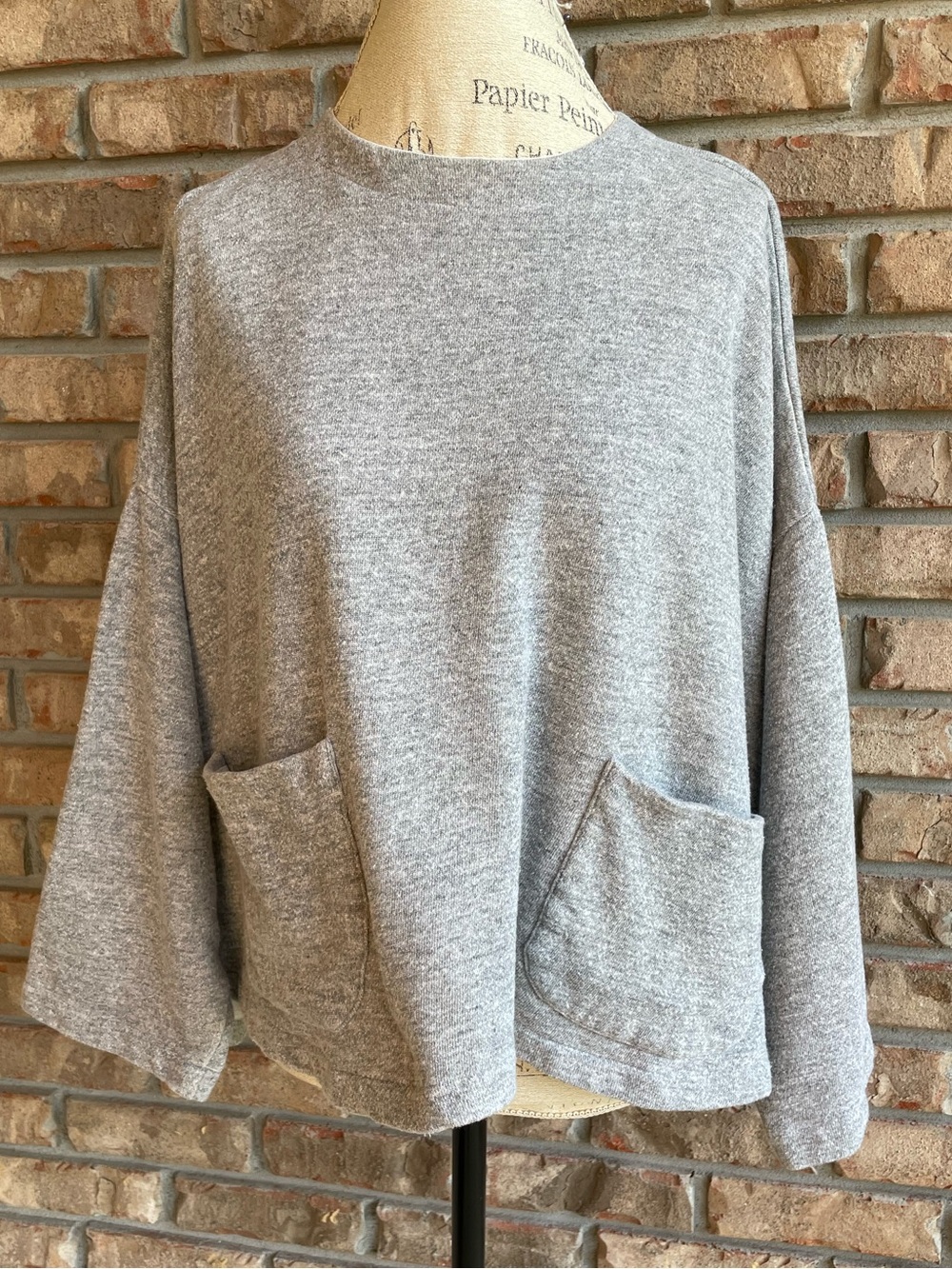 Norma Kamali Vintage Light Gray Pocket Oversized Boxy Sweatshirt Top.